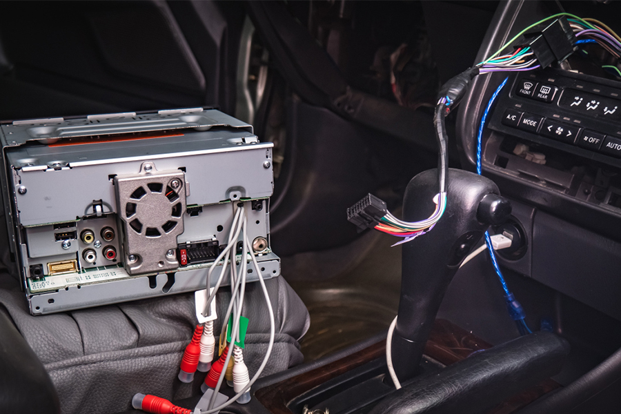 инсталирајте ново 2 din радио во стариот автомобил