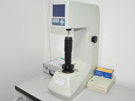 Digital display Rockwell hardness tester